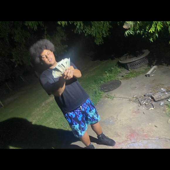 Meet your Posher, Day - Picture 1 of 1